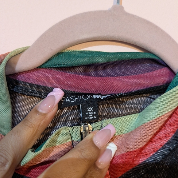 Mesh rainbow top - Picture 2 of 3